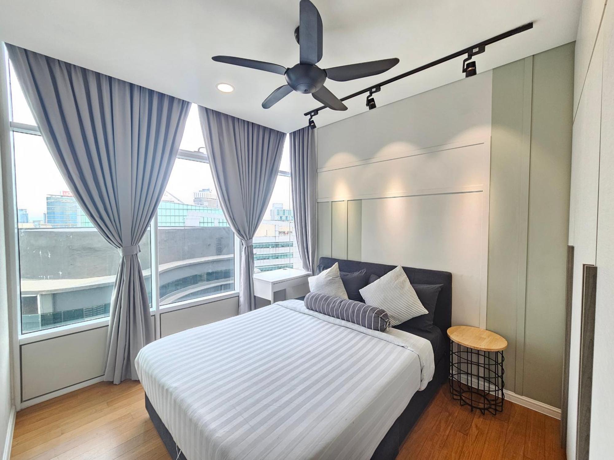 Sky & Klcc Apartment